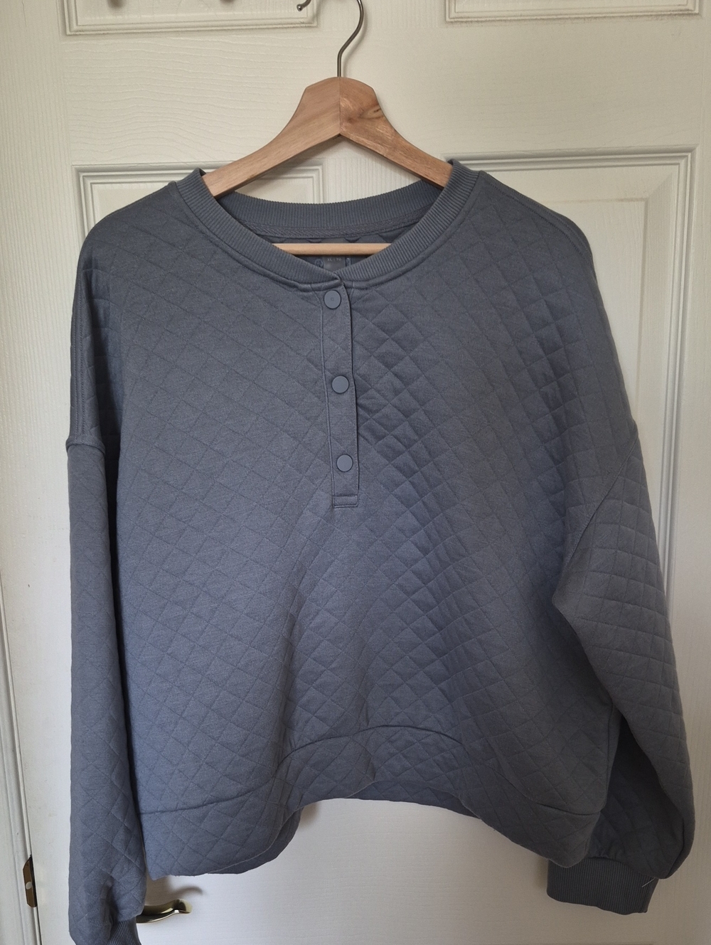 Hyba Soft and Cozy Quilted Cropped Henley Pullover Blue Grey - XL